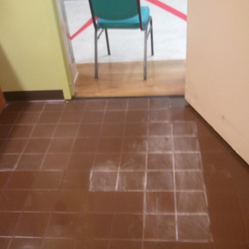 Ceramic (tile and grout) before service