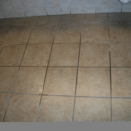 Ceramic (tile and grout) before service